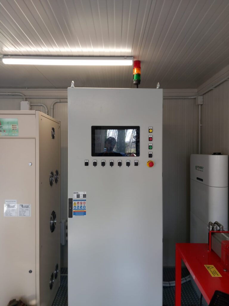 WhatsApp Image 2025-12-19 at 13.52.30